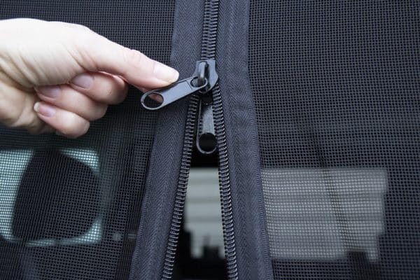 Mosquito nets with magnetic fastening- quick and easy attachment with magnets - VW T4 1990-2003 - Image 2